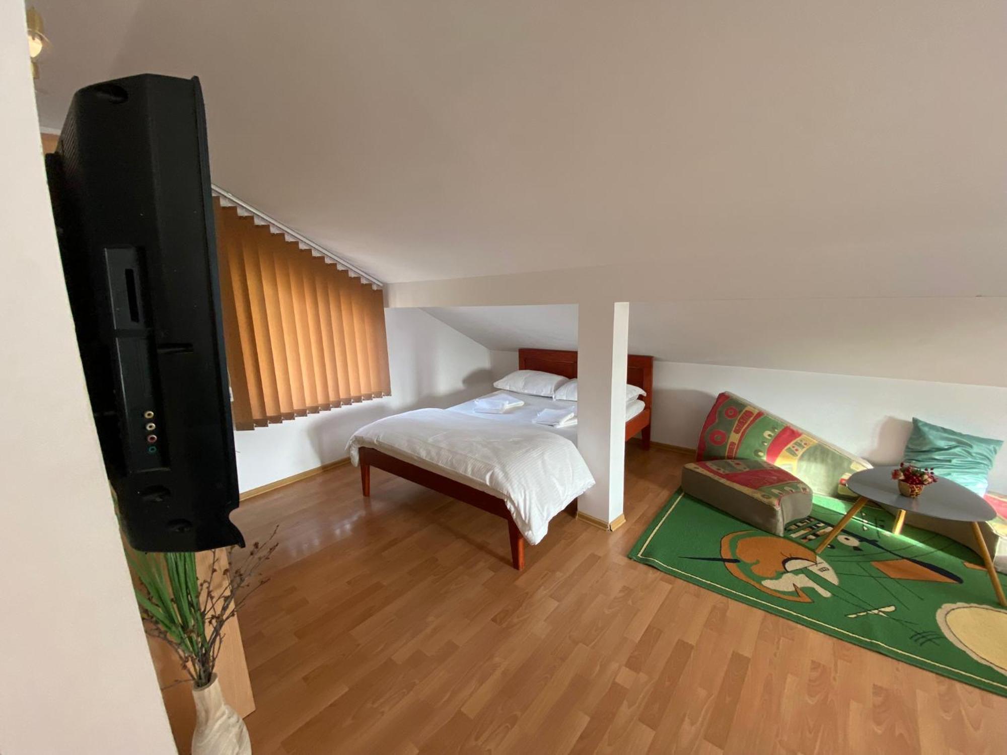 הוילה גורה הומורולווי Casa Alexana מראה חיצוני תמונה