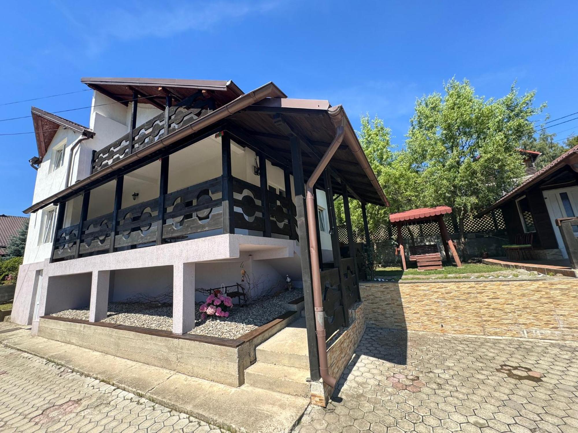 הוילה גורה הומורולווי Casa Alexana מראה חיצוני תמונה